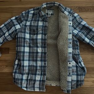 LL Bean Flannel. Sherpa Lined. Men’s Large. Slightly fitted